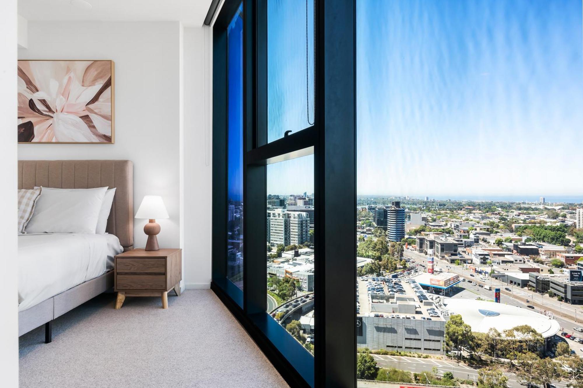 Stylish Southbank 2br With Bay Views, Pool And Gym Apartment