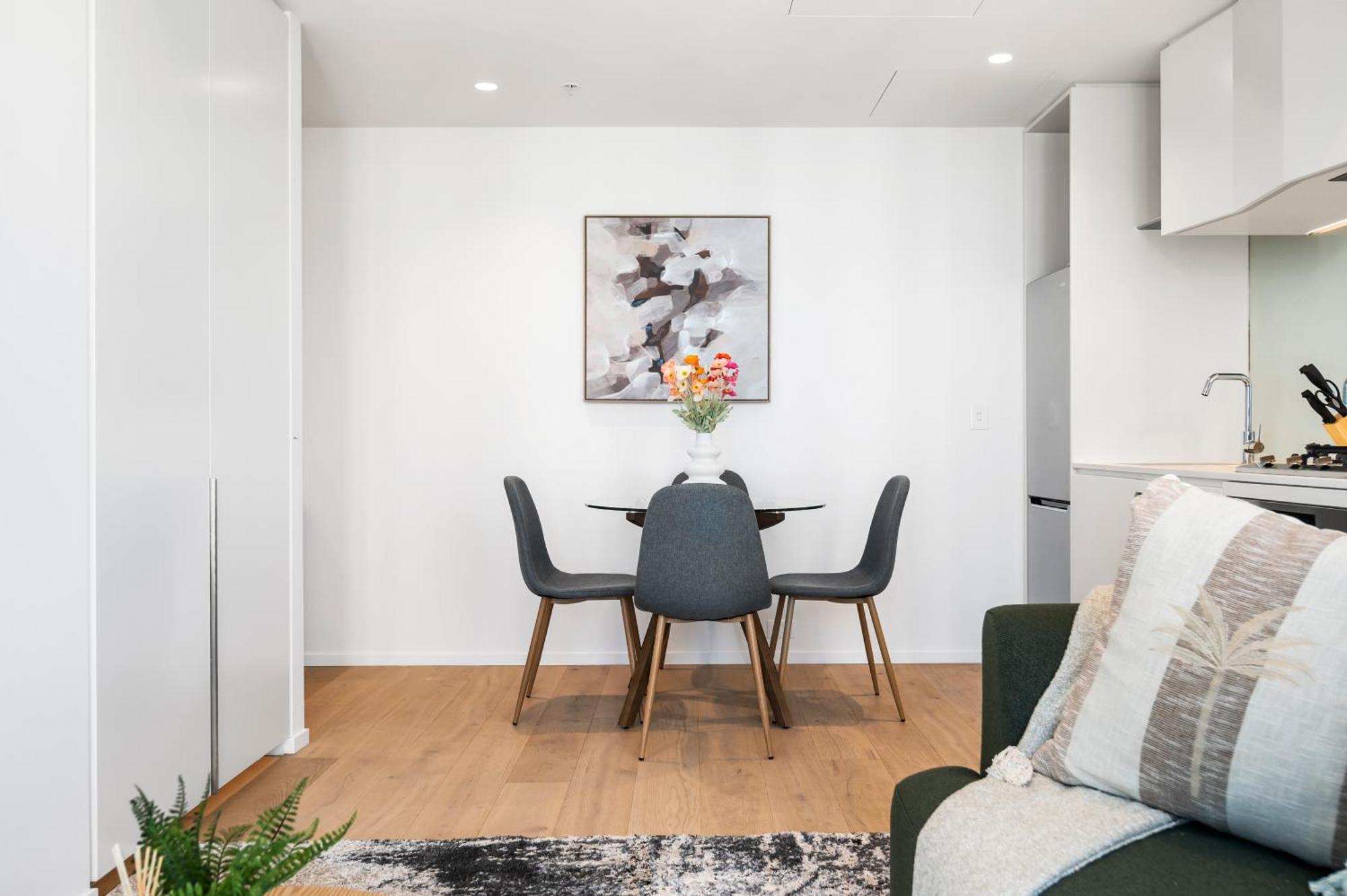 Apartment Stylish Southbank 2br With Bay Views, Pool And Gym *