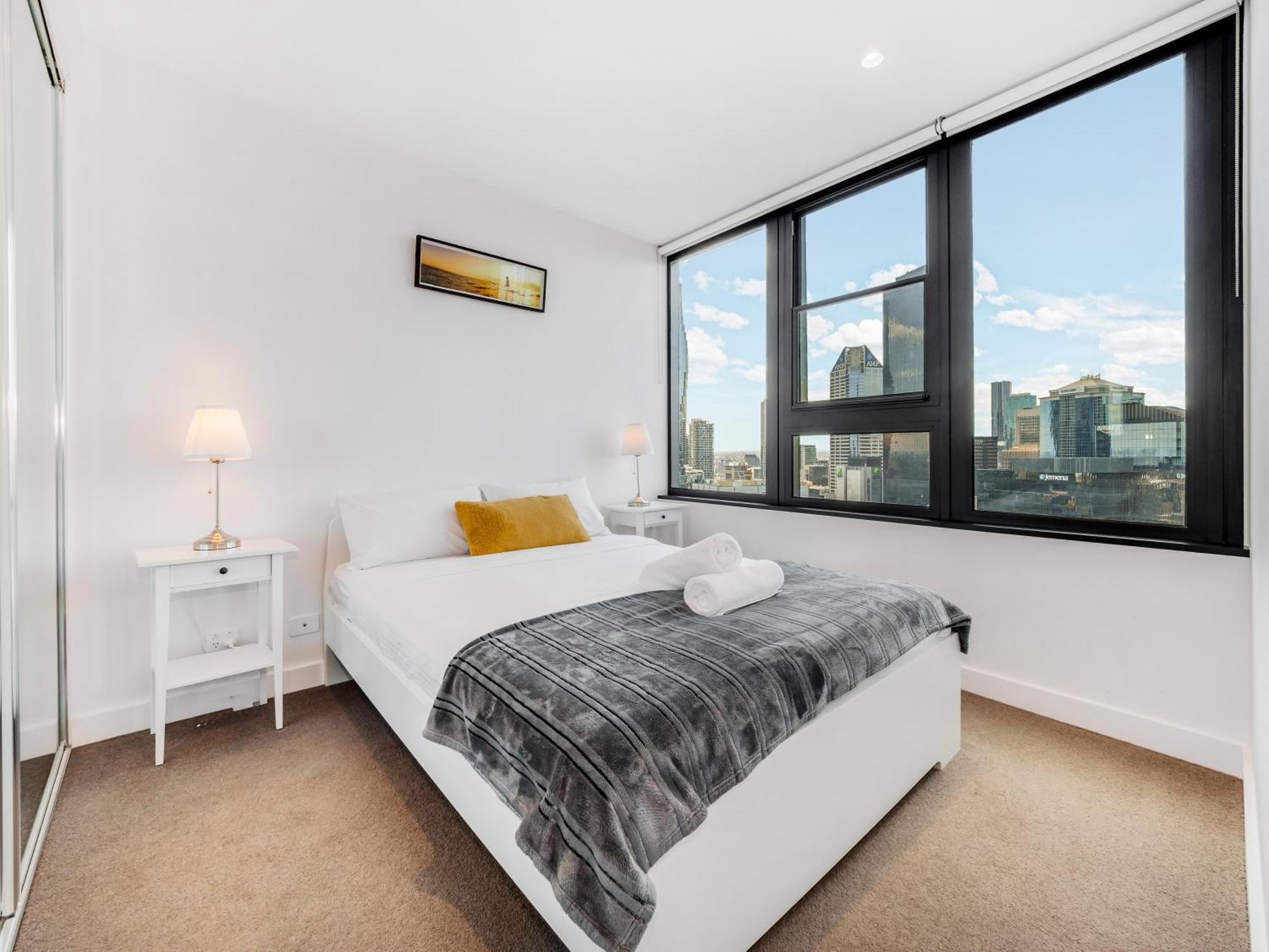 Pars - Quarter- Unique View Of And Yarra