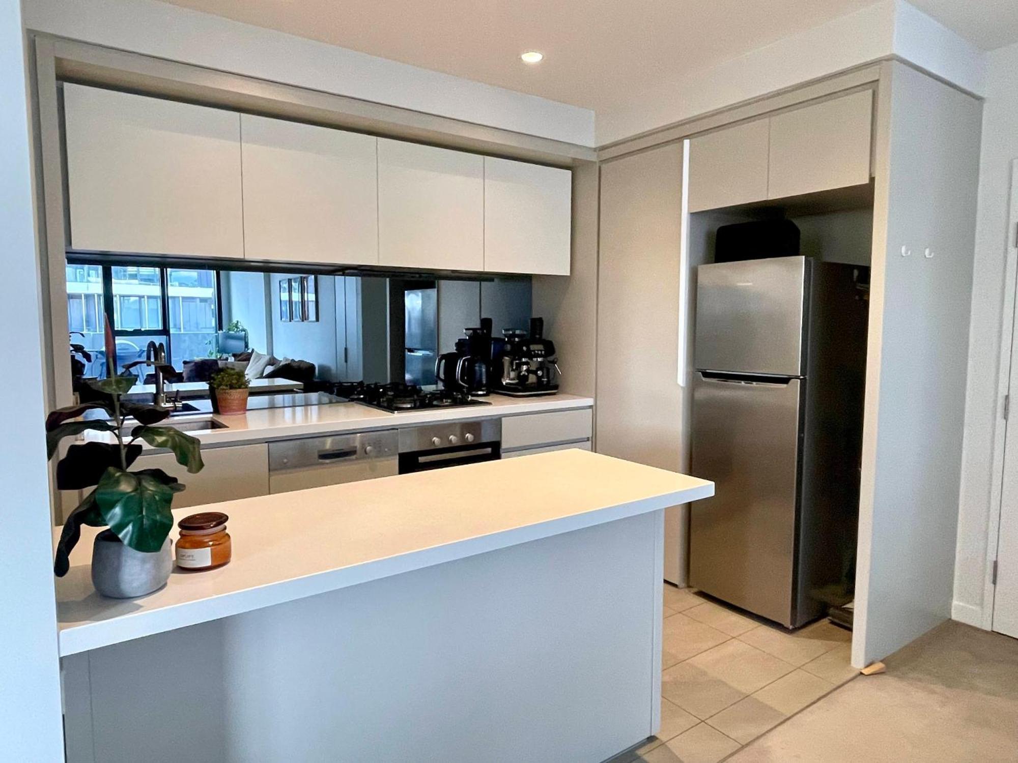 Riverside Retreat Apartment
