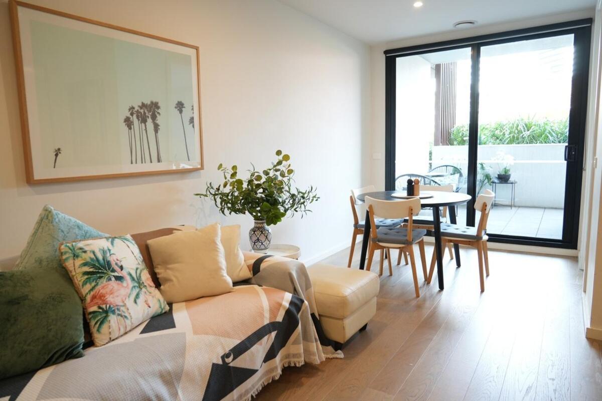 St Kilda Fitzroy St In Secure Luxury Building * Melbourne