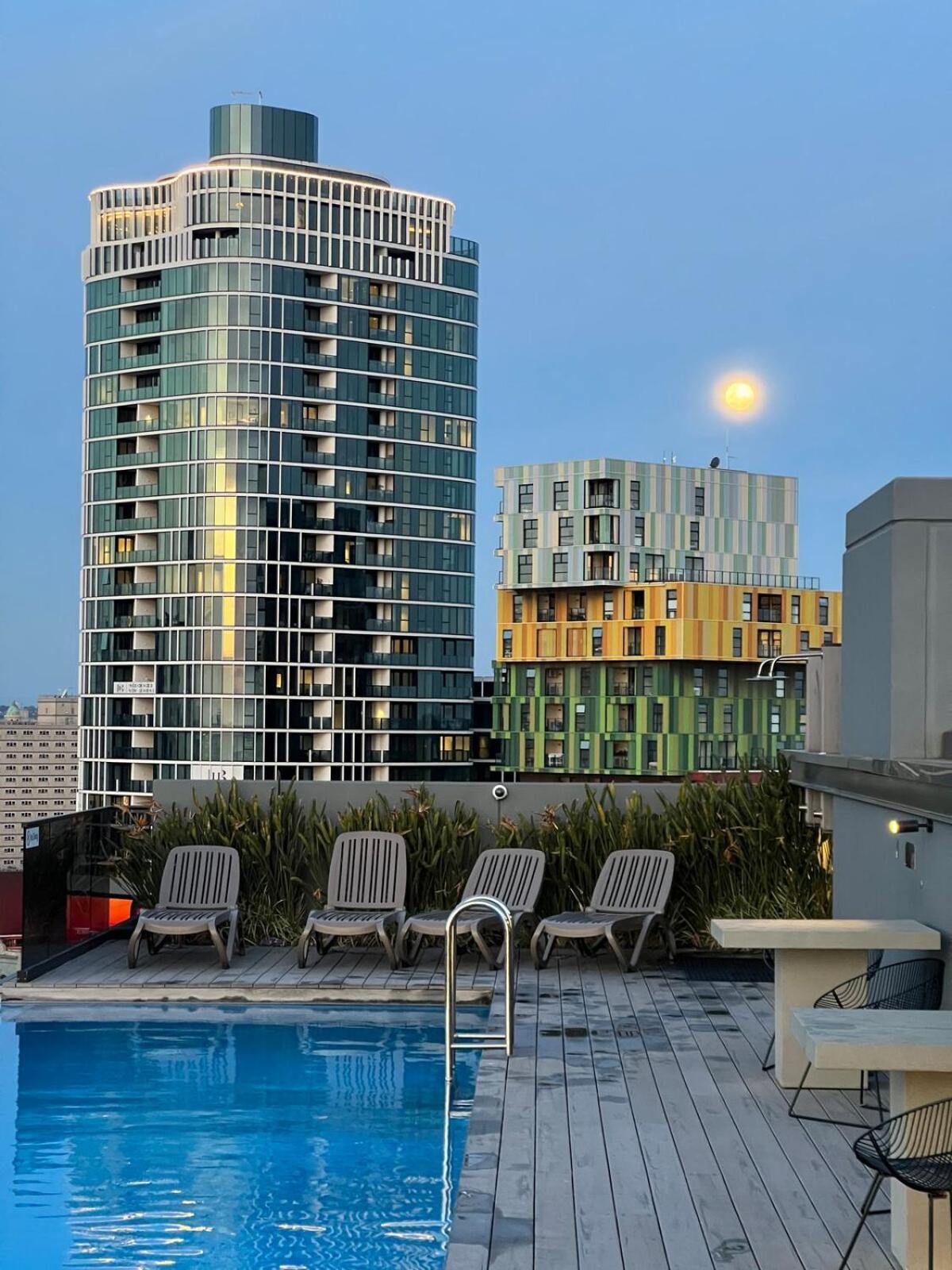 St Kilda Fitzroy St In Secure Luxury Building Apartment