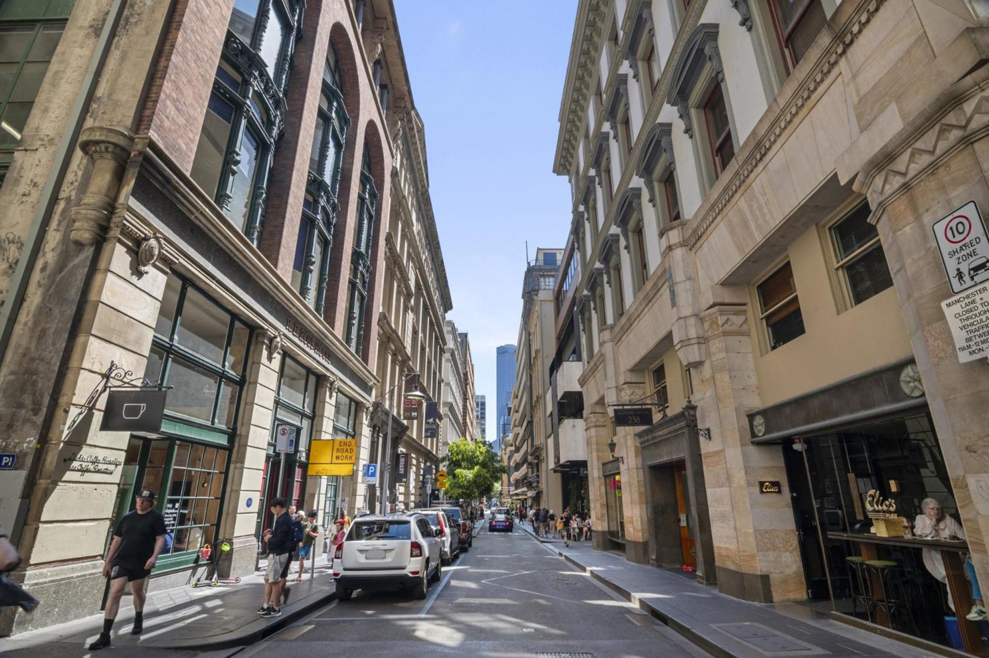 Apartment Classic 1-bed Near Eateries And Laneways