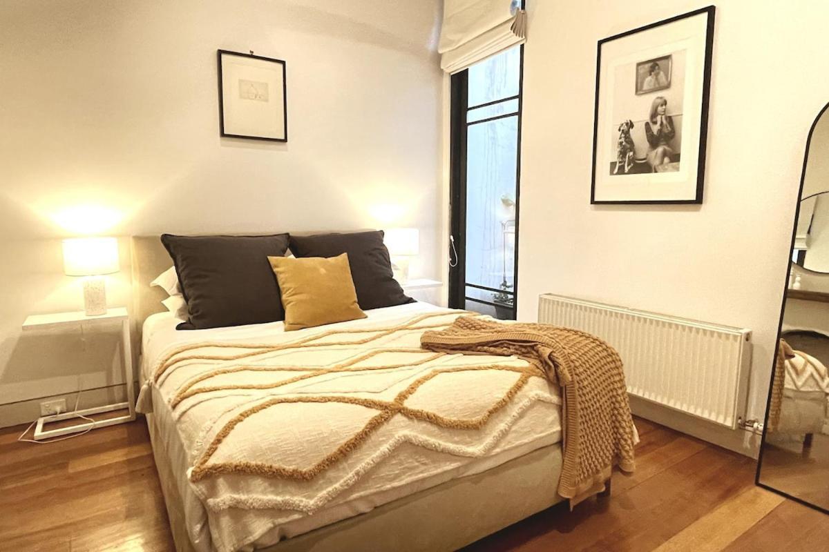 Holiday home Two Five Zero Richmond Four Bedroom Cityviews Lockup Garage Melbourne