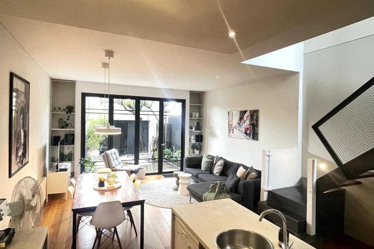Two Five Zero Richmond Four Bedroom Cityviews Lockup Garage Melbourne