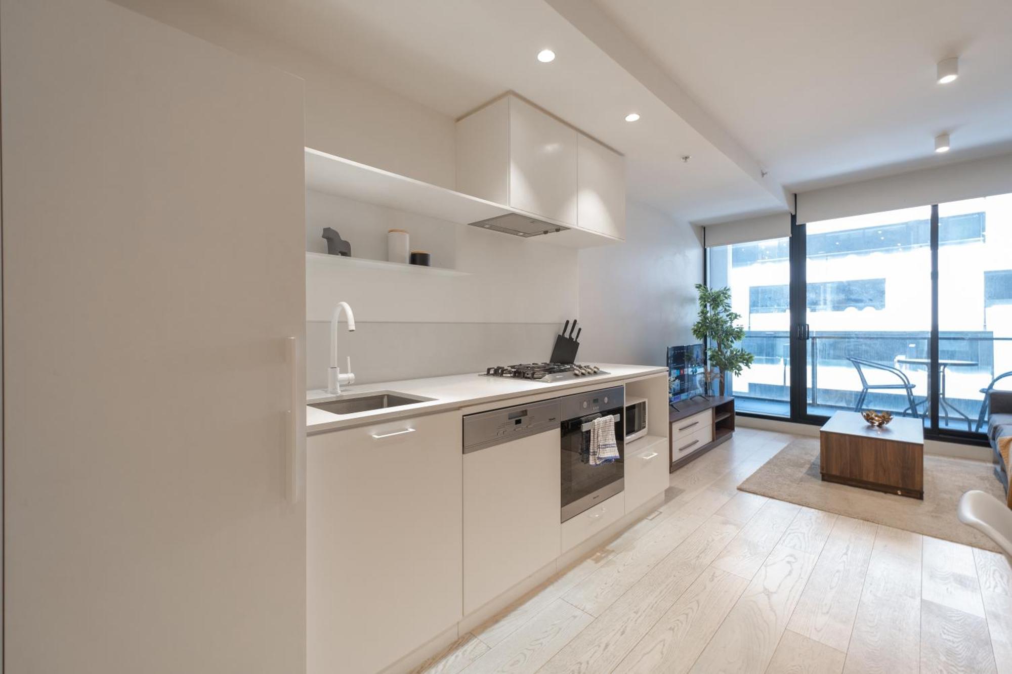 Signature South Yarra Style 2br2bafree Parking Apartment