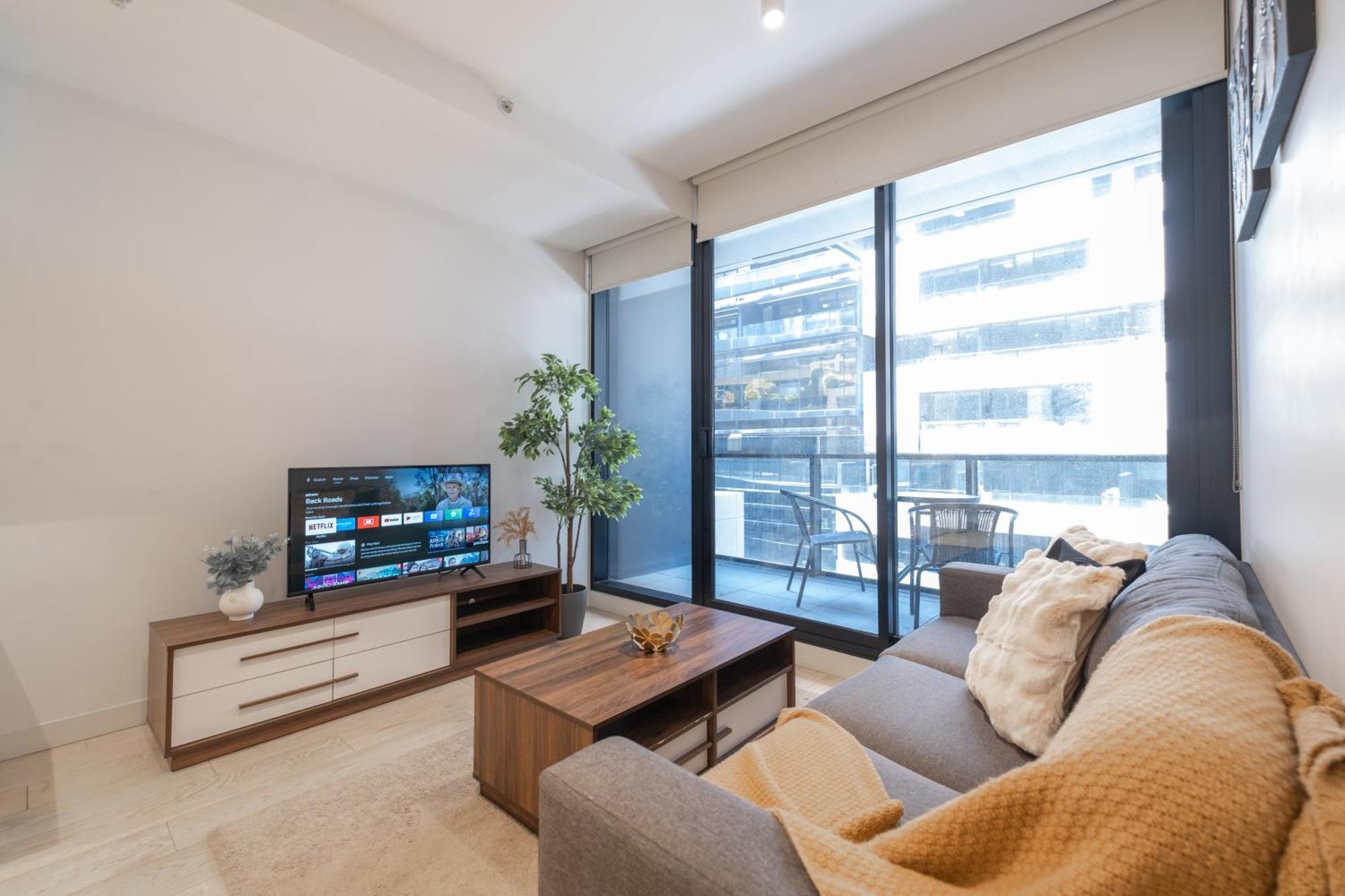 Apartment Signature South Yarra Style 2br2bafree Parking *