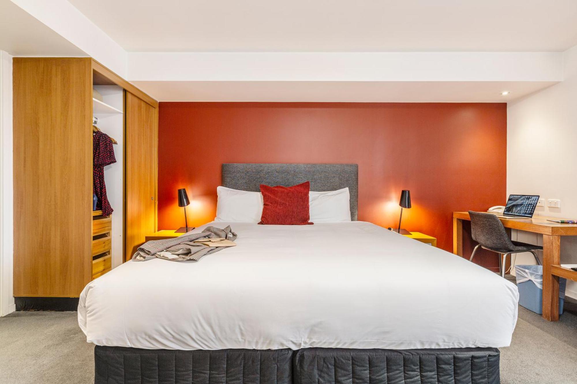 Punthill - Little Bourke Aparthotel