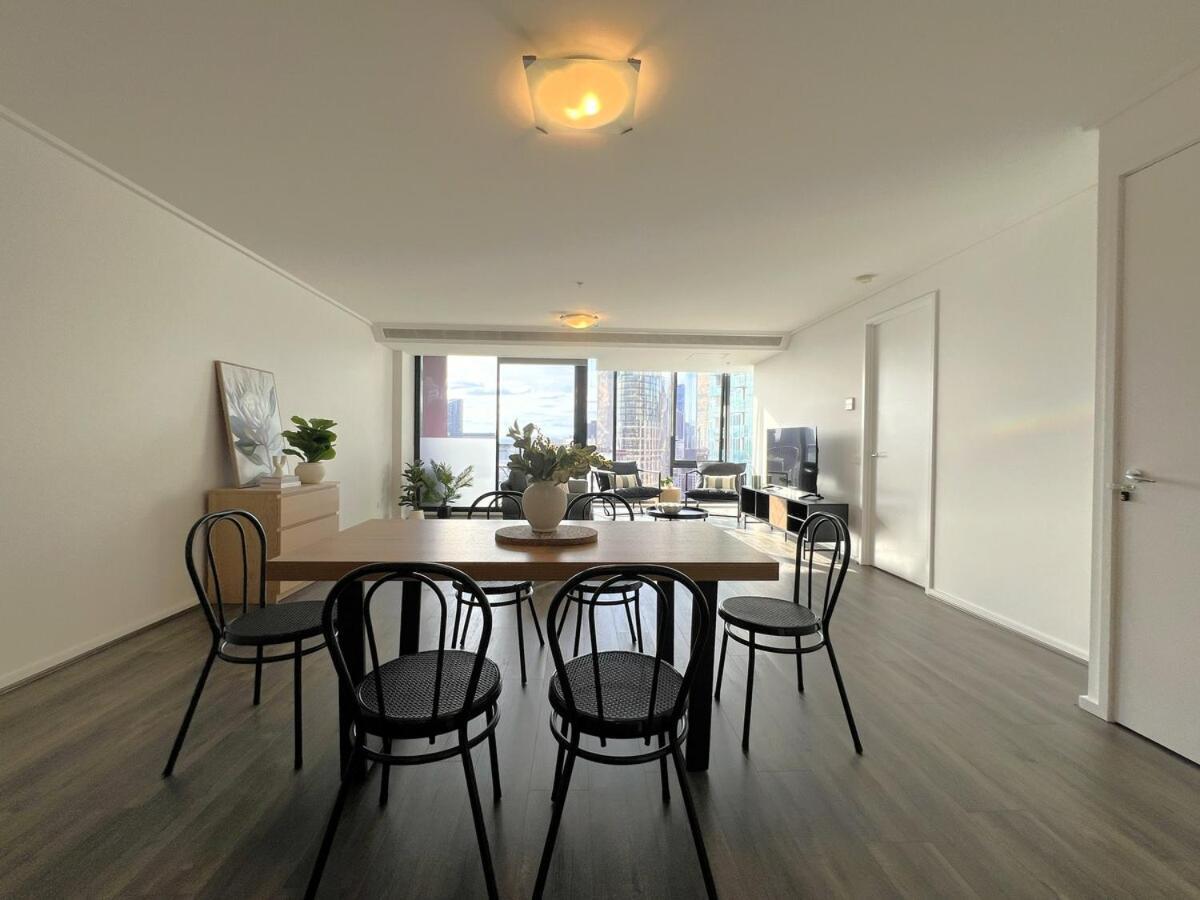 Apartment 3 Bedroom 2 Bath, Free Parking, Southbank, Balcony *