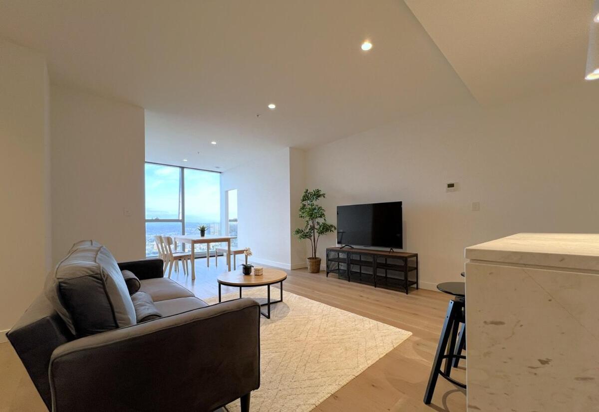 Apartment 2 Bedroom 2 Bath, Southern Cross, Flagstaff, Lvl 65 *