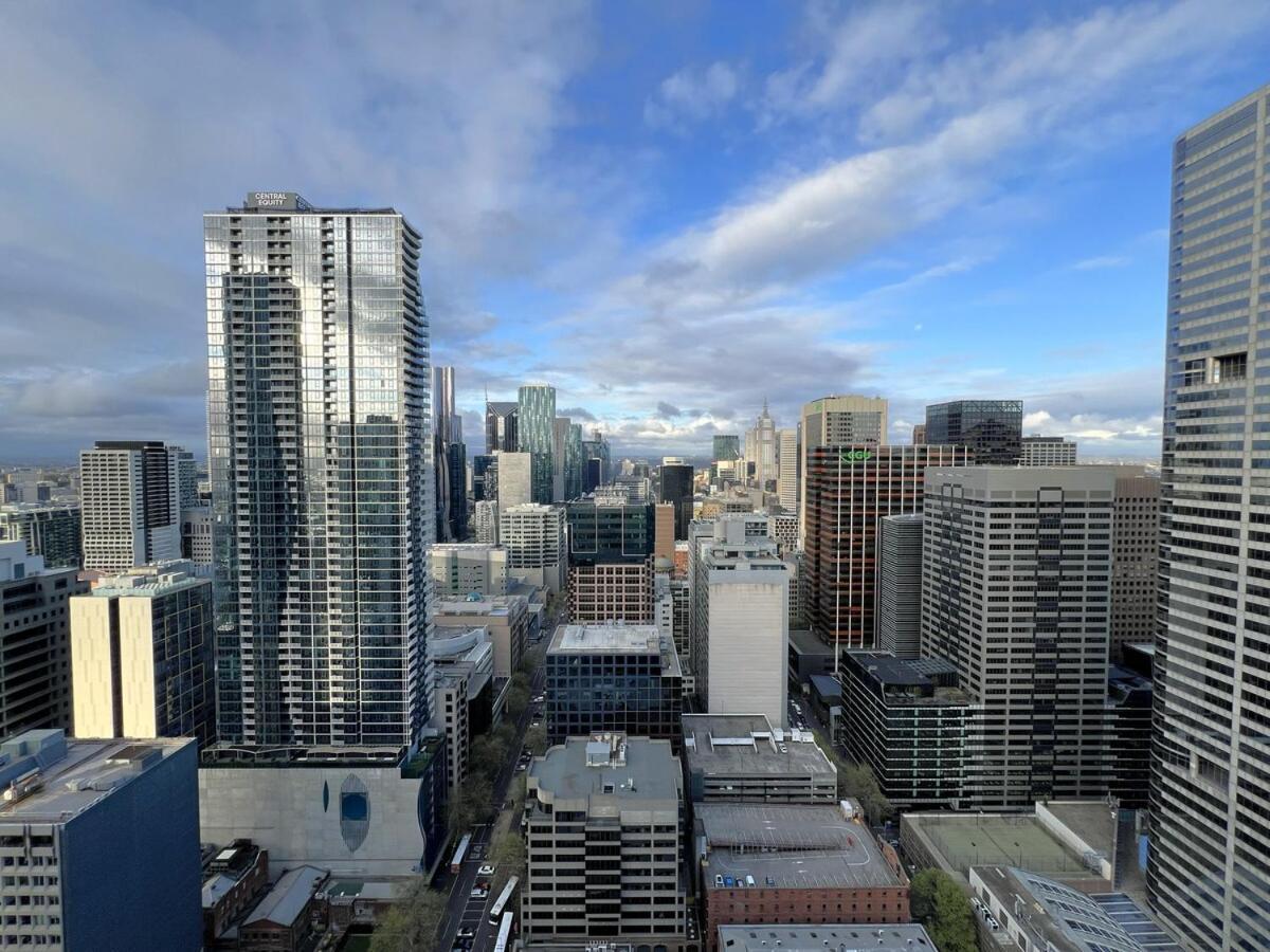 Apartment 2 Bedroom 1 Bath, Free Parking, Southern Cross, Lvl 42