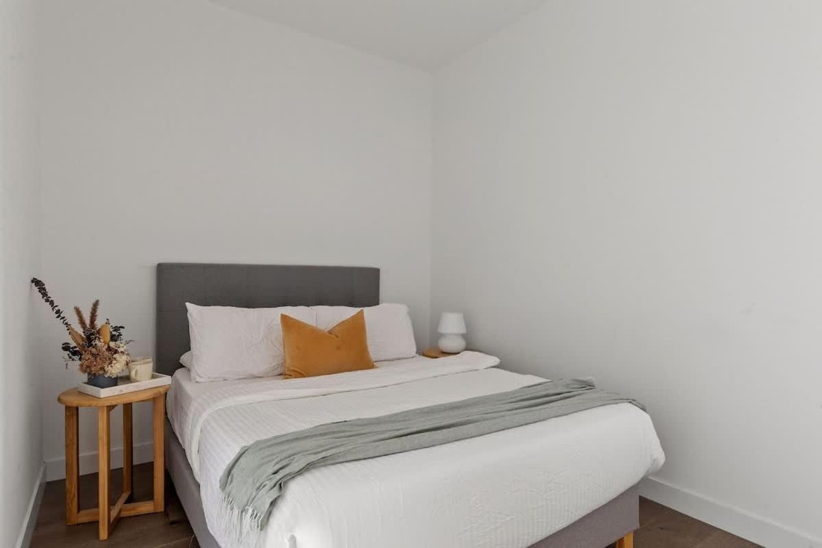 Apartment Luxury 2br Opposite Southern Cross Melbourne
