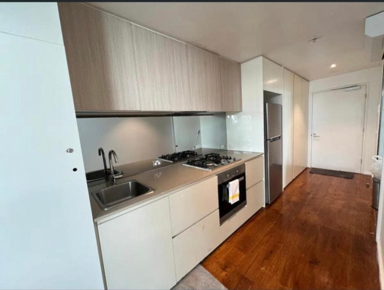 Pouria Apartment *