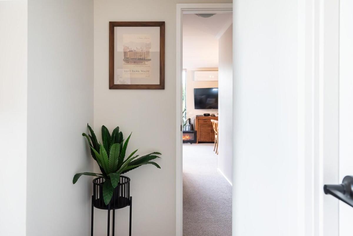 Rivergarden 3 Bedroom Apartment Melbourne