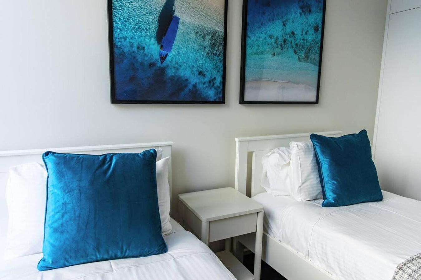 Apartment Cleo, Indoor Pool And Gym. Location Melbourne