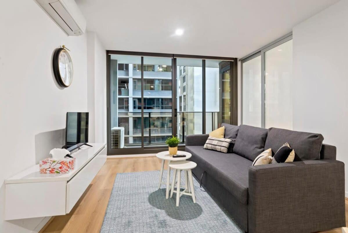 Apartment Charming 2br With Free Parking *