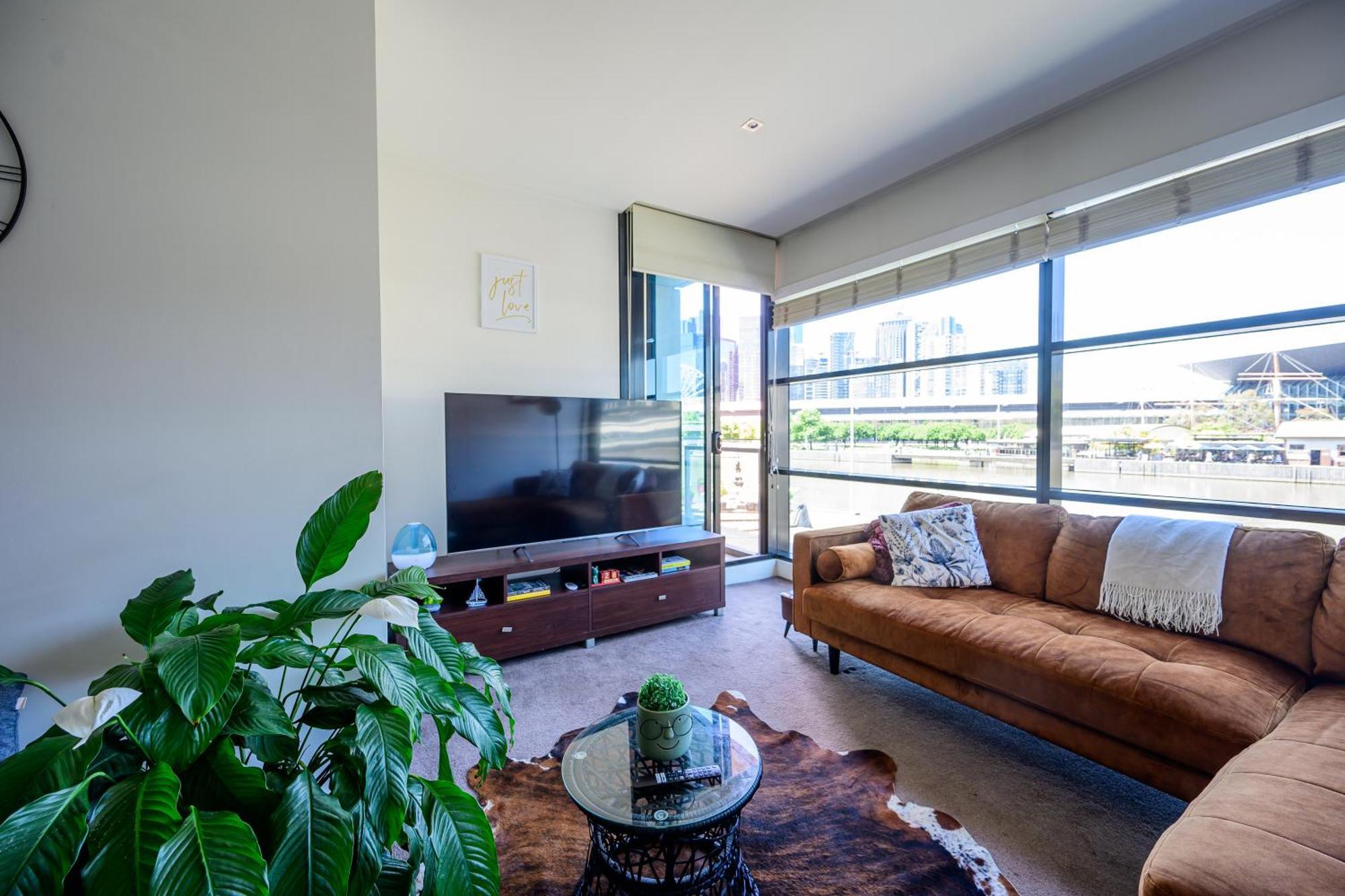Luxurious In The Heart Of Docklands Melbourne