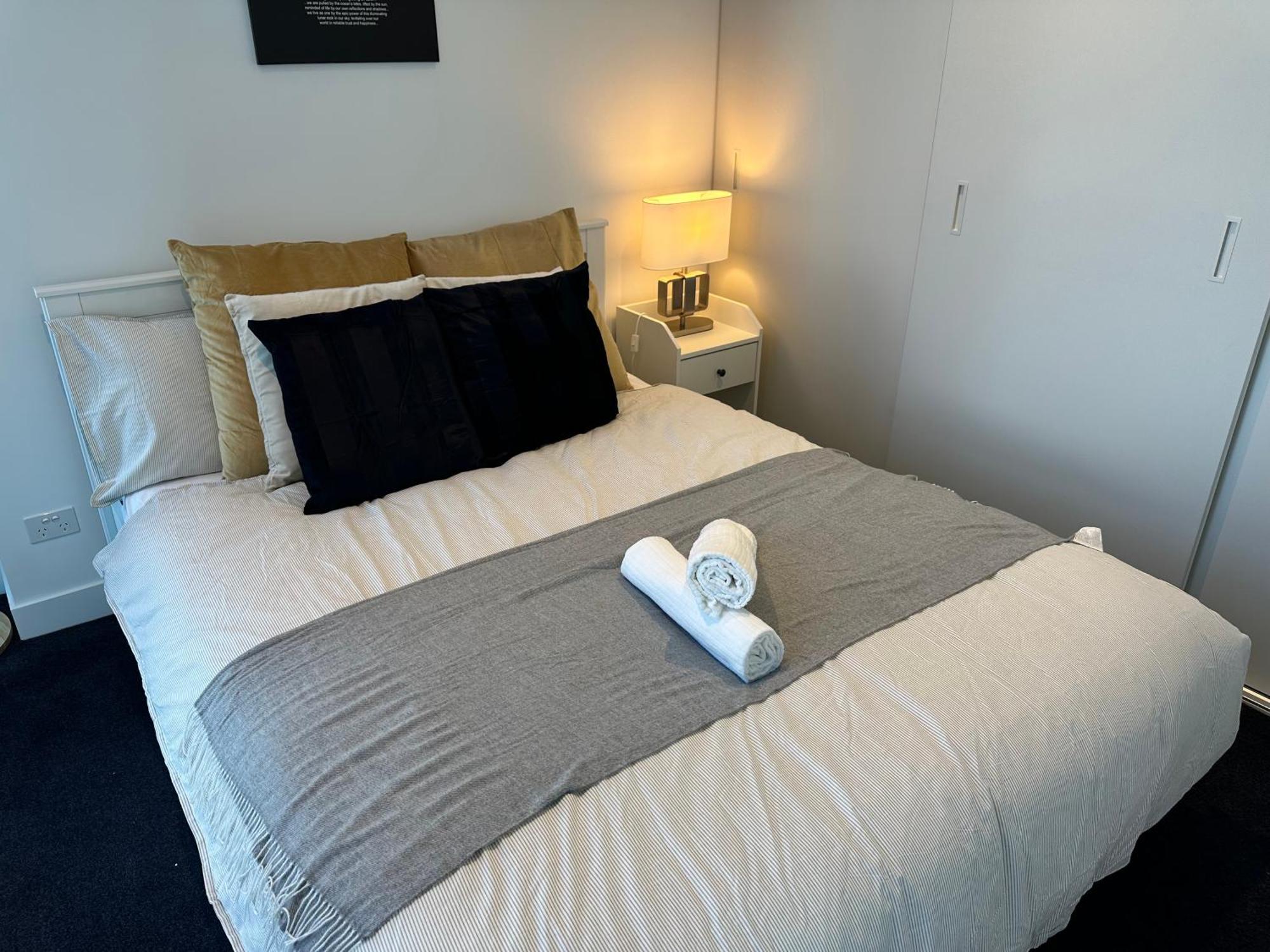 Ritz Grand Retreat * Melbourne