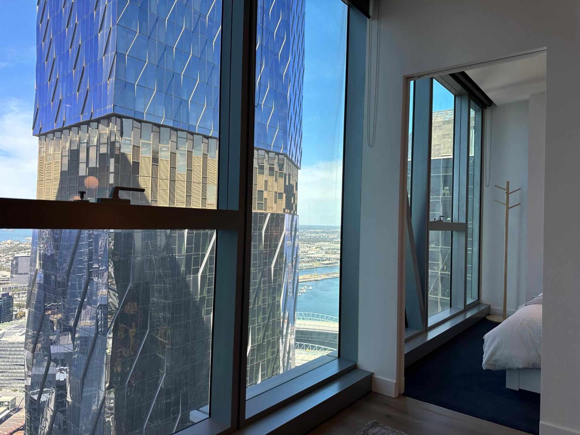 Ritz Grand Retreat * Melbourne