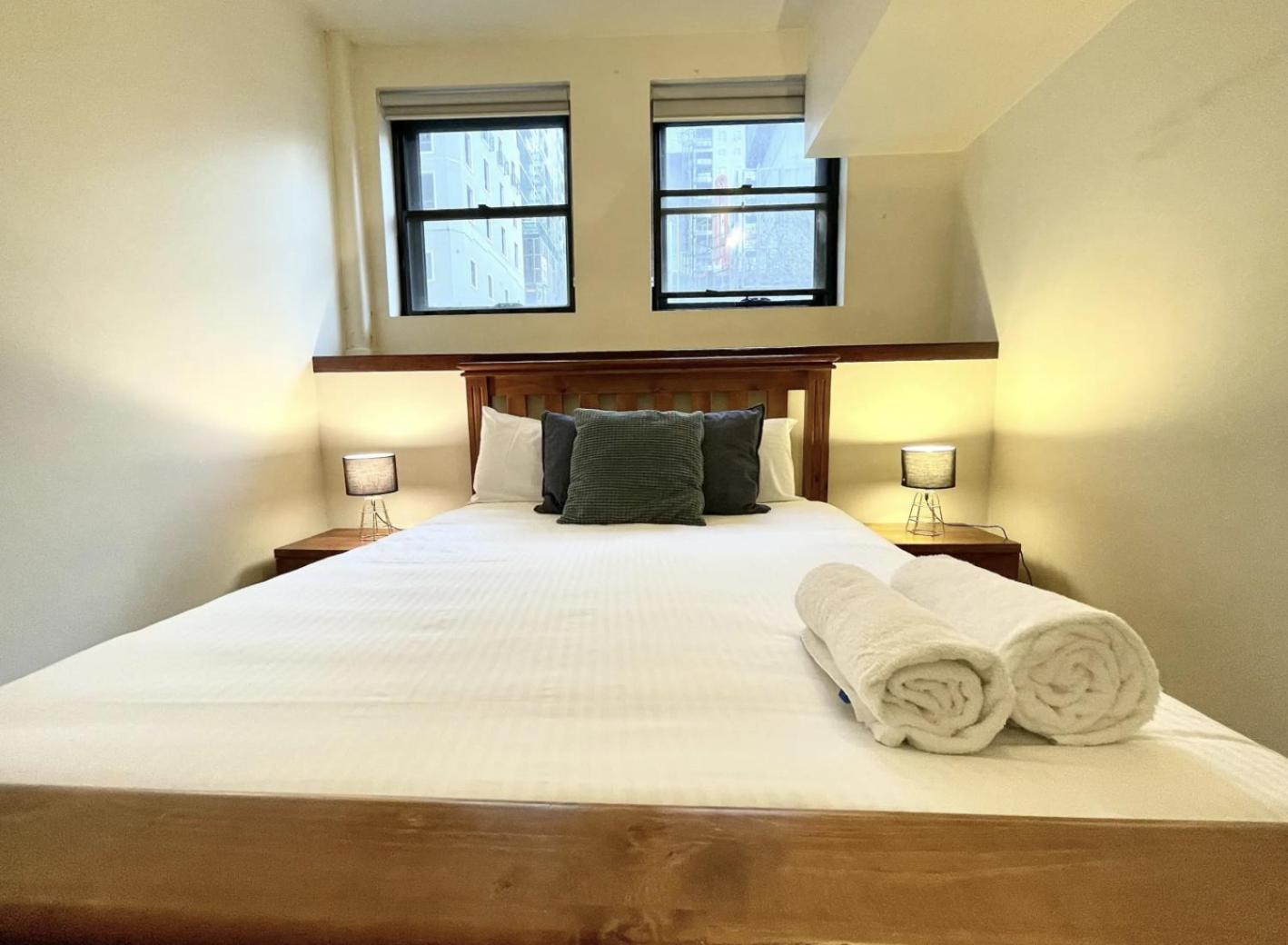 Apartment Readyset On King