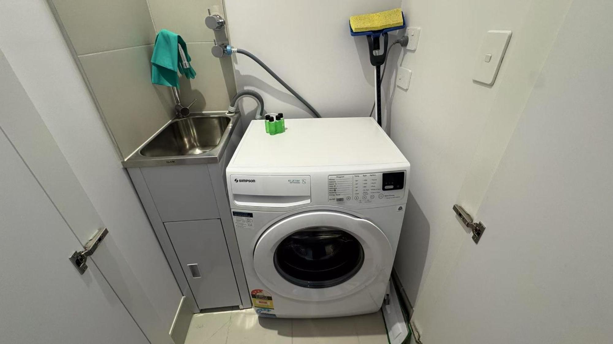 Rest Collection At Quarter Apartment Melbourne