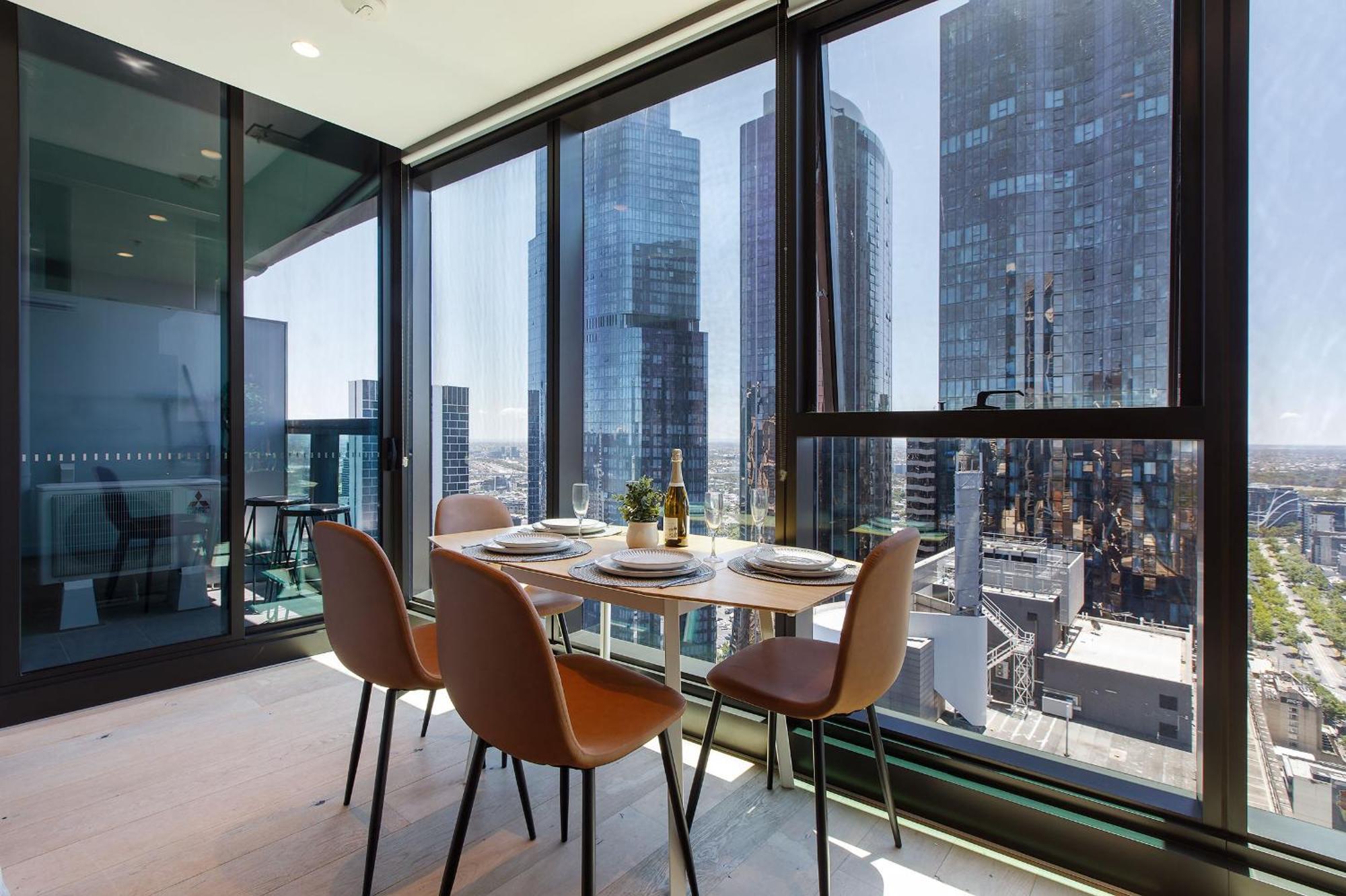 Stunning Floor Views 2br Gem, Cbd *