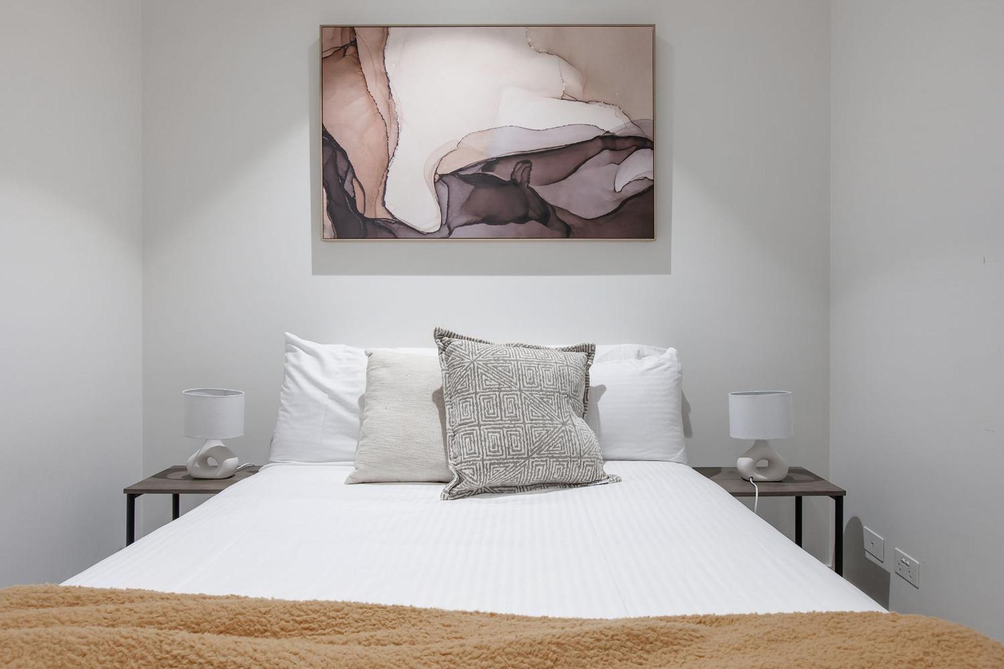 Apartment Stunning Floor Views 2br Gem, Cbd *