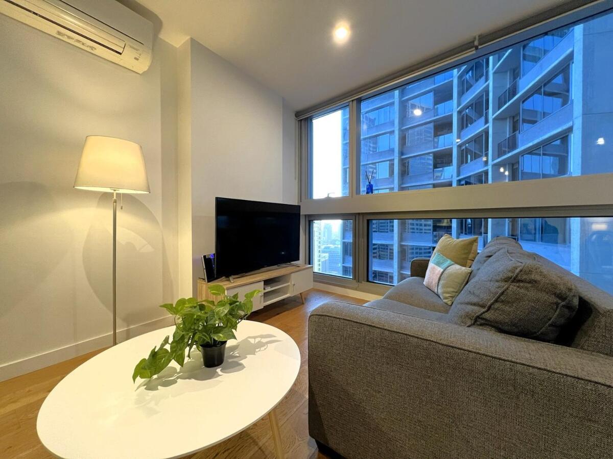 Apartment 1 Bedroom 1 Bath, Southern Cross, Balcony