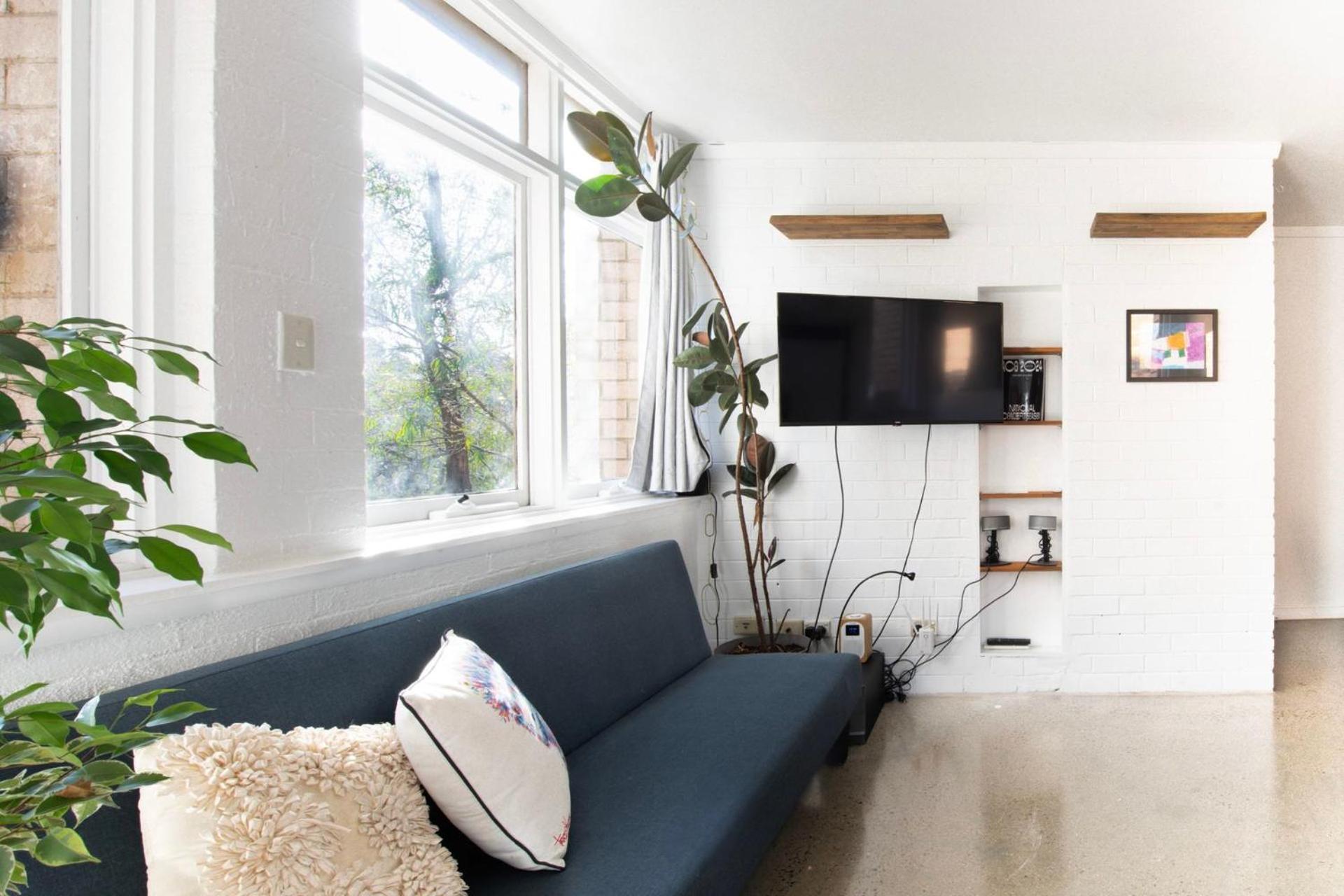 2br In Parkville Steps From Royal Park Melbourne