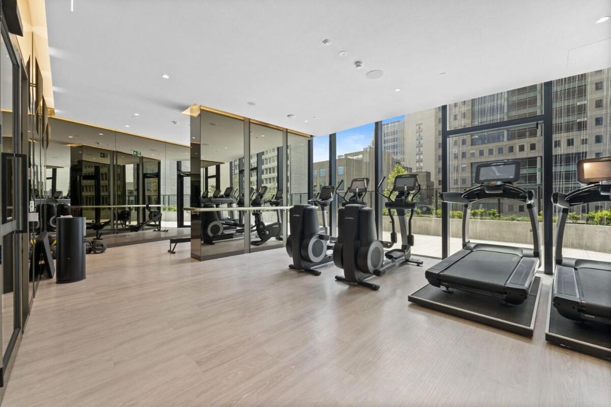 Oasis With High-end Amenity * Melbourne