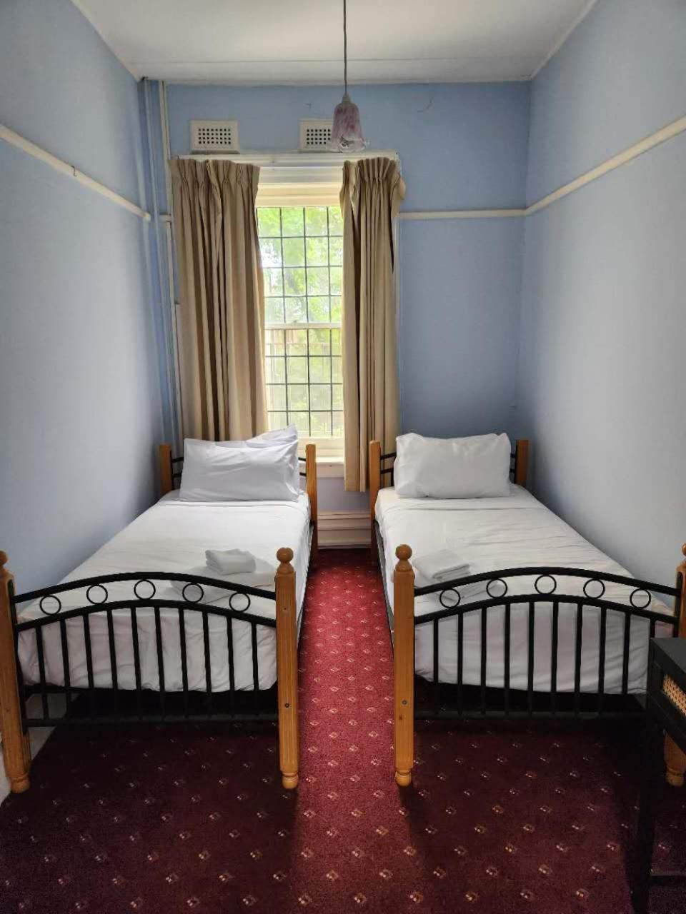 Georgian Court Bed & Breakfast 3*