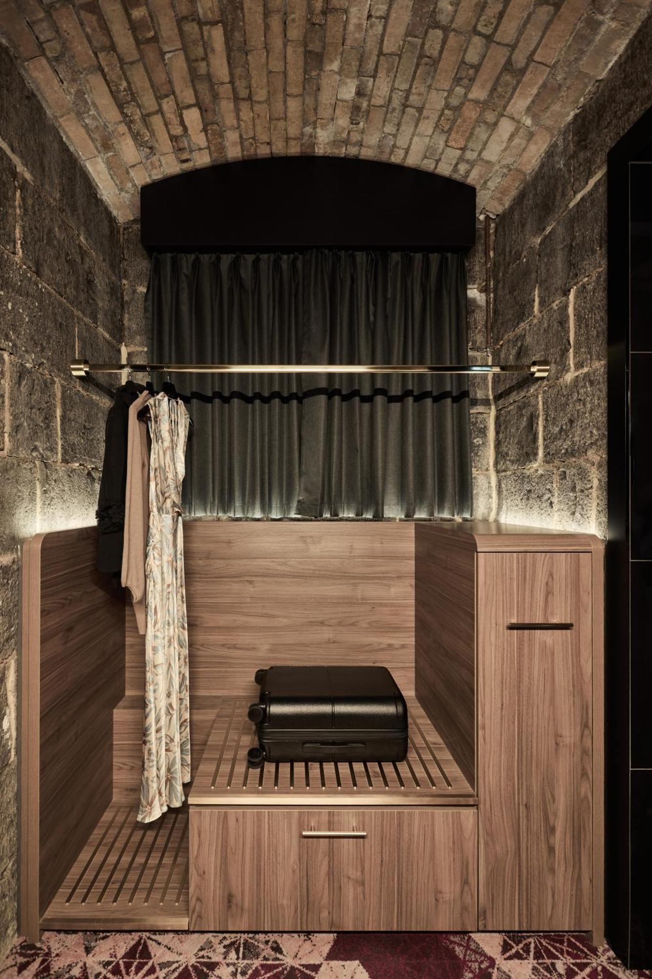 Hotel Adina Melbourne, Pentridge 4*