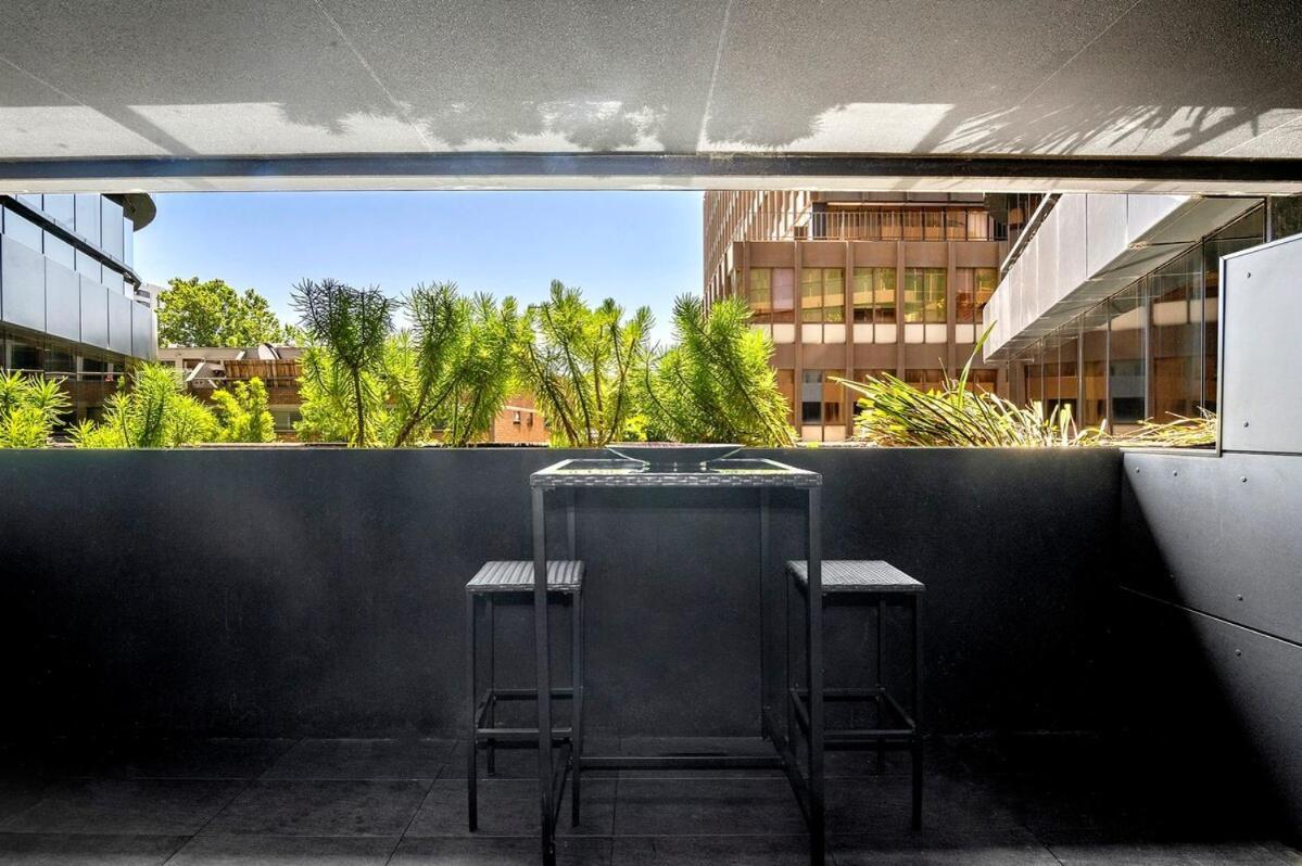 Grand Prix Luxury 2b Lakeside With Carpark, Pool & Sauna Apartment *