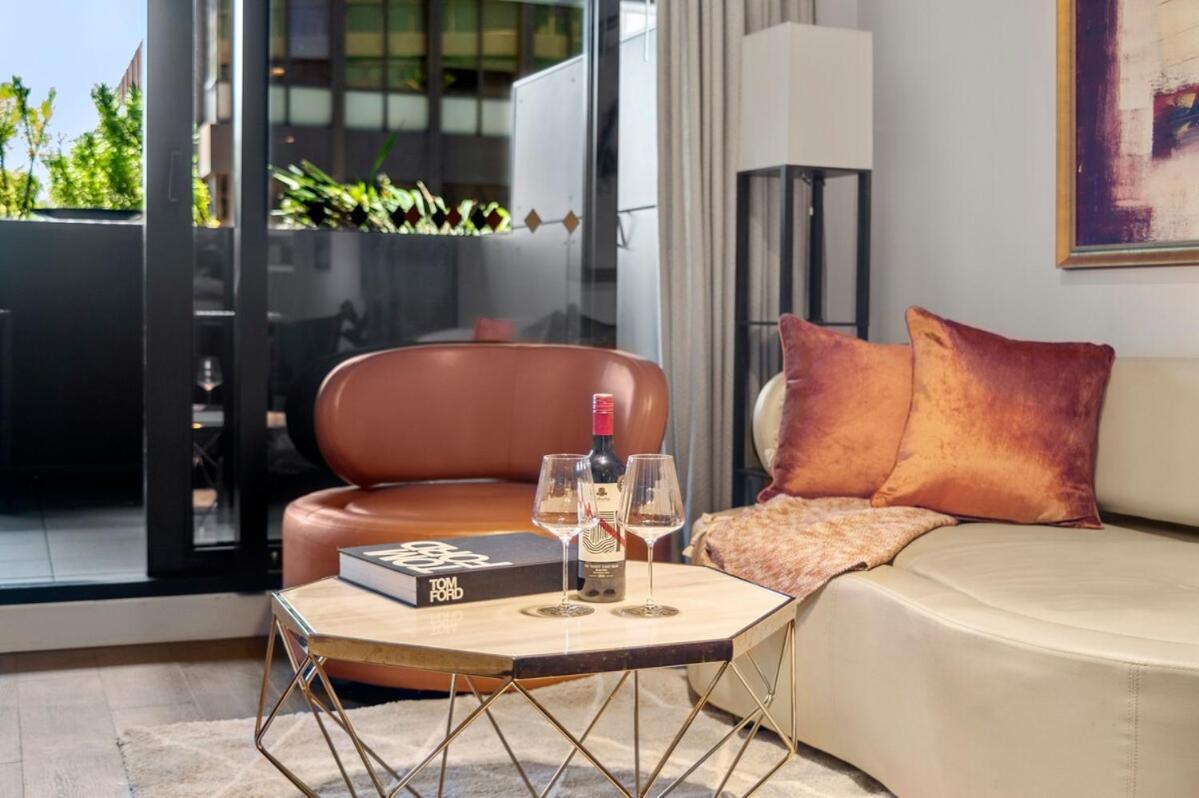 Apartment Grand Prix Luxury 2b Lakeside With Carpark, Pool & Sauna *