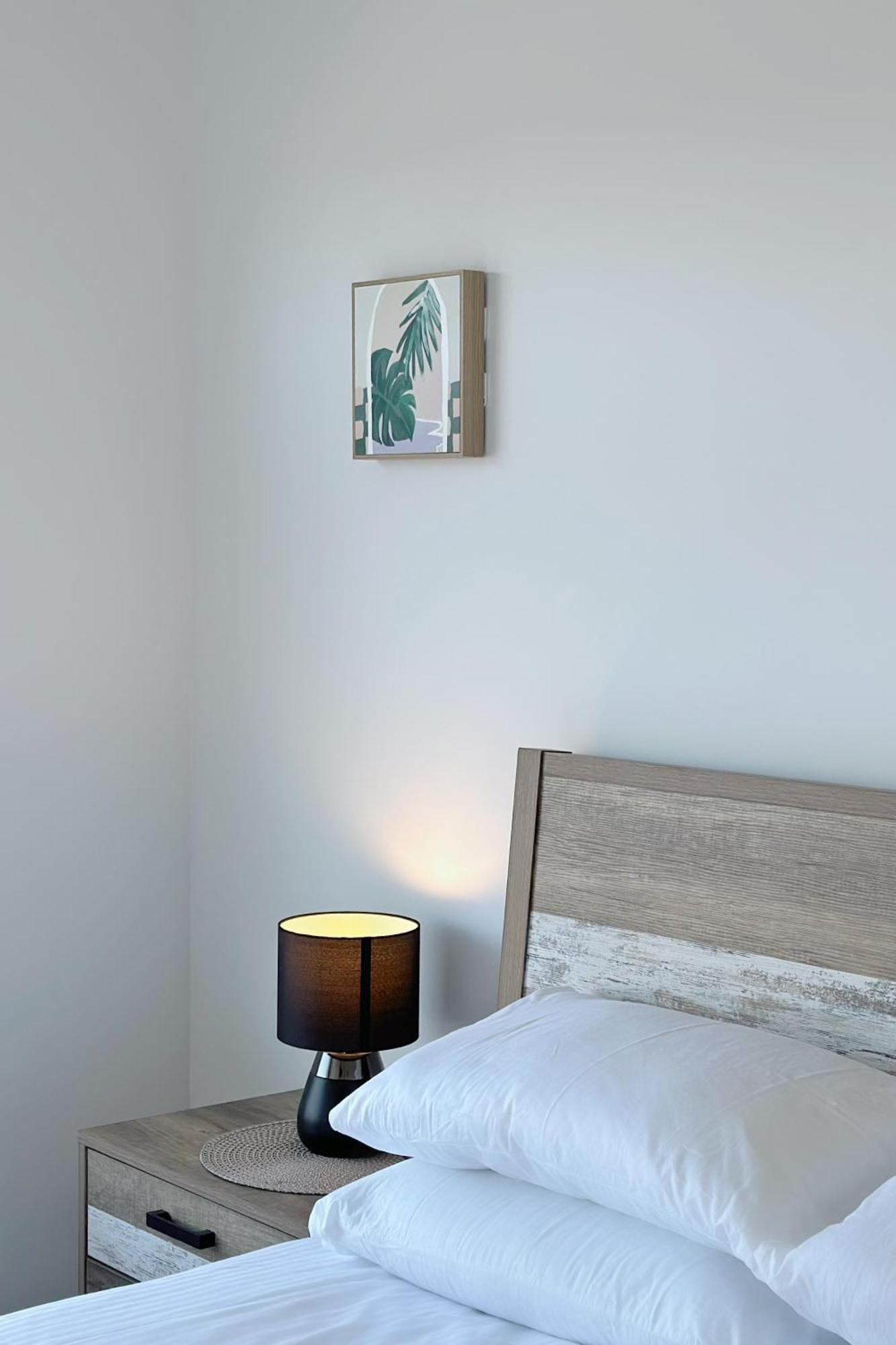 Holiday home Quiet Cozy Townhouse 6 Mins To Airport And Shoping Mail *