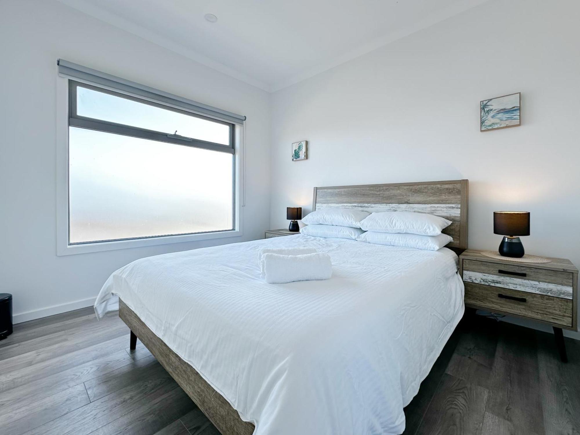 Quiet Cozy Townhouse 6 Mins To Airport And Shoping Mail