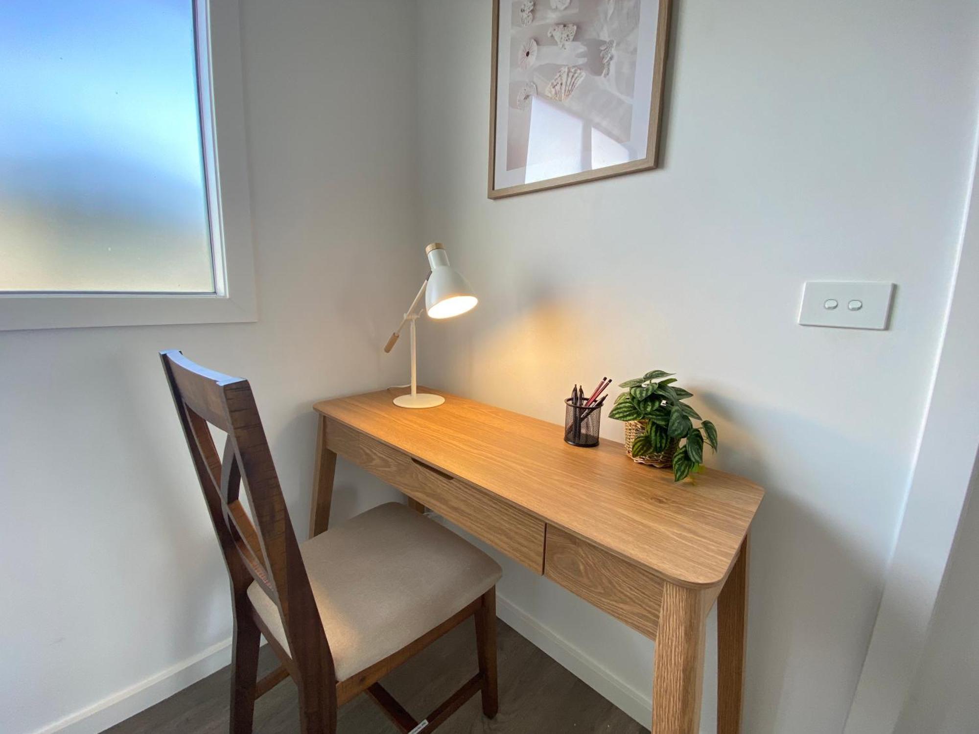 Quiet Cozy Townhouse 6 Mins To Airport And Shoping Mail Melbourne