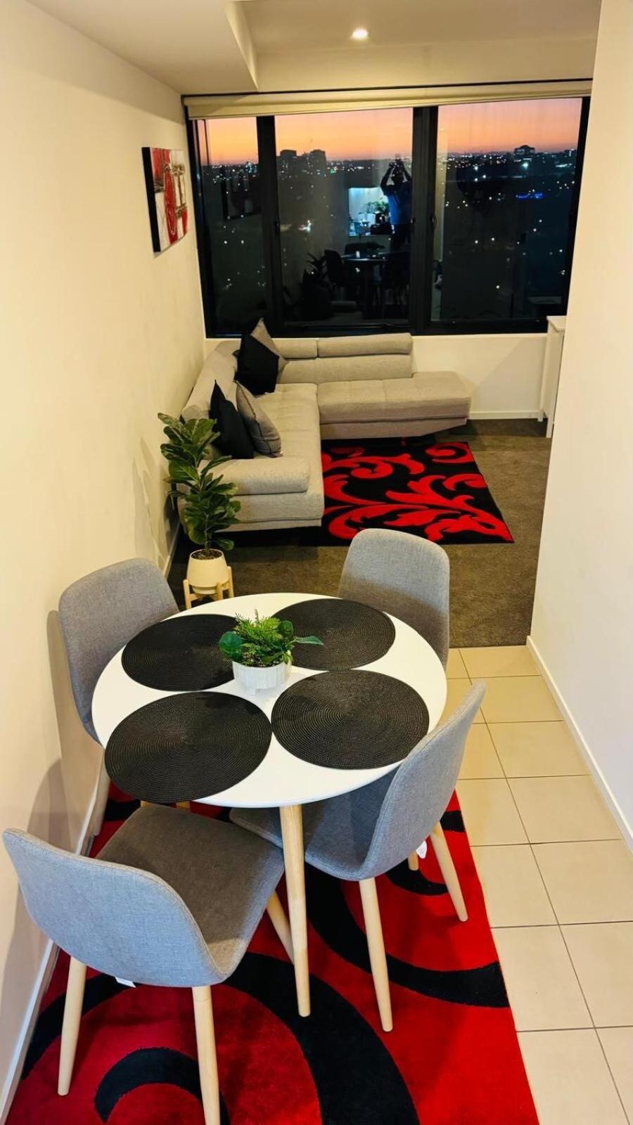 Stylish With View Apartment *