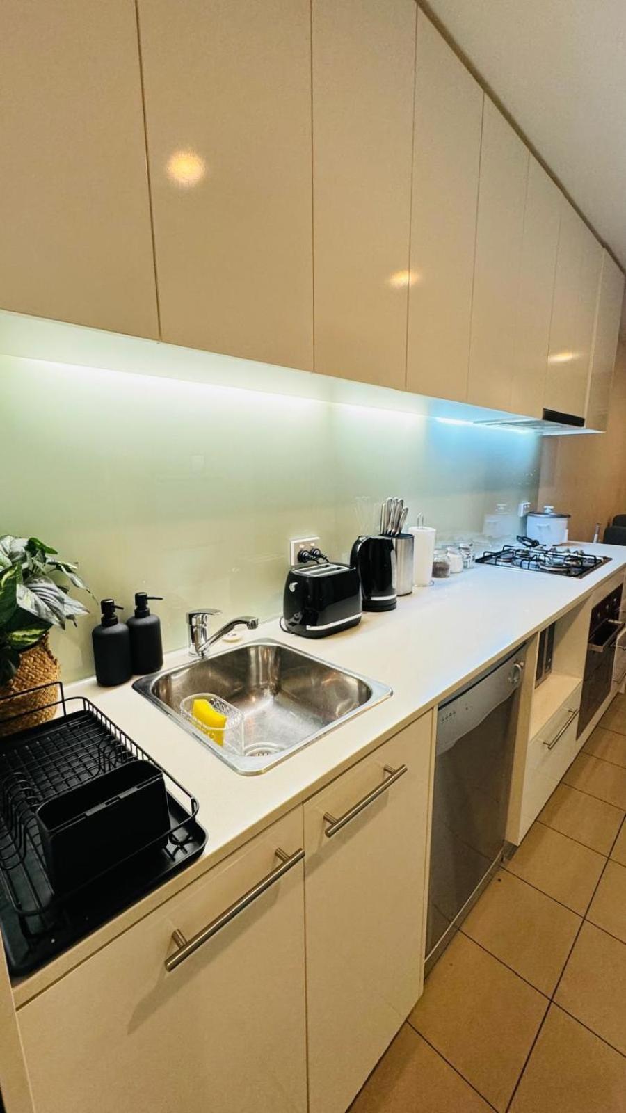 Stylish With View Apartment *
