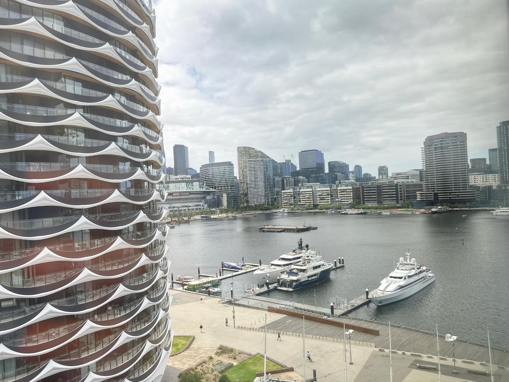 Mt1012 - 1 Bedroom Docklands Delight, Stunning Apartment *