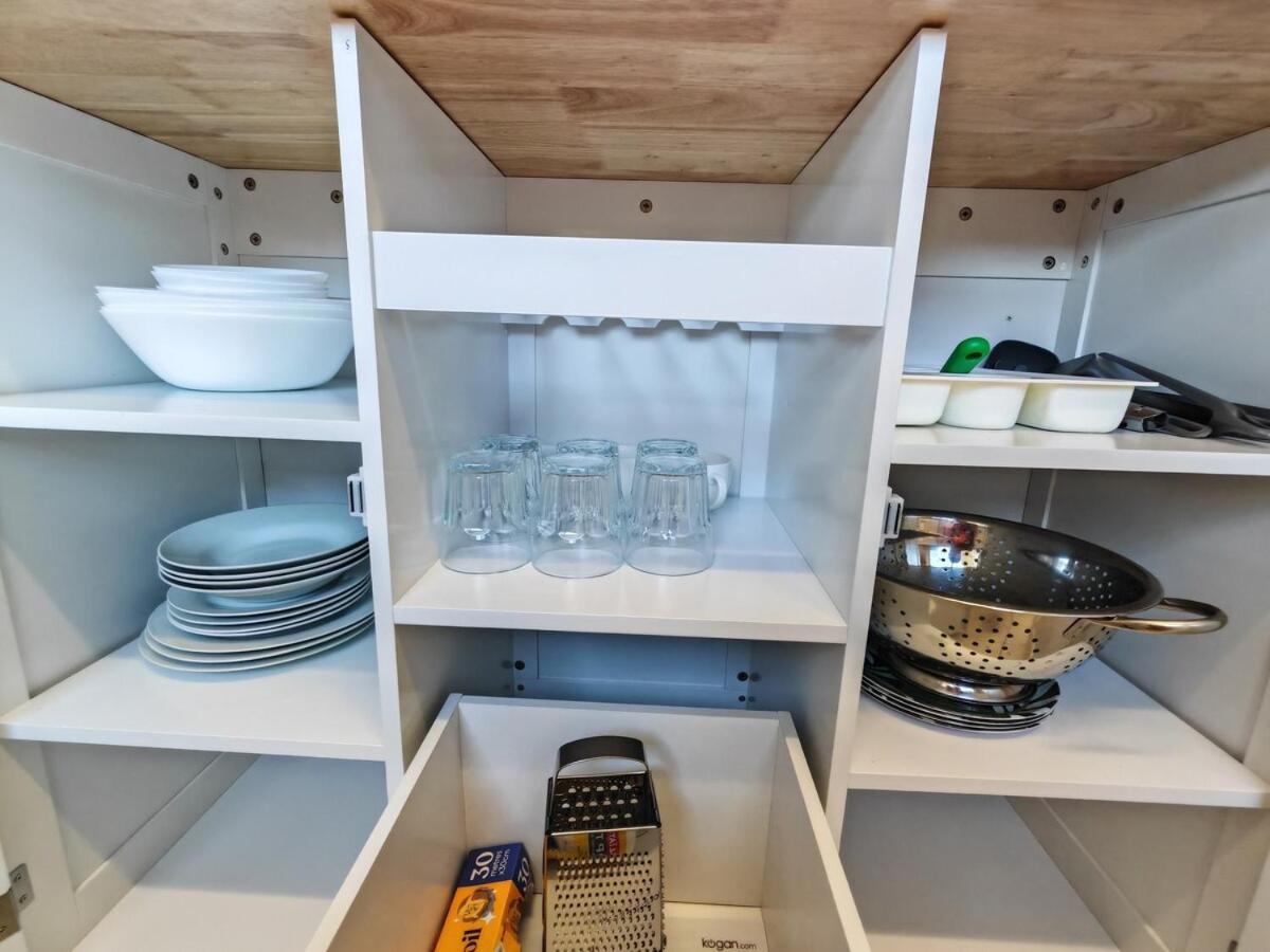 Apartment Northern Home-close To Airport, Walk To Train *