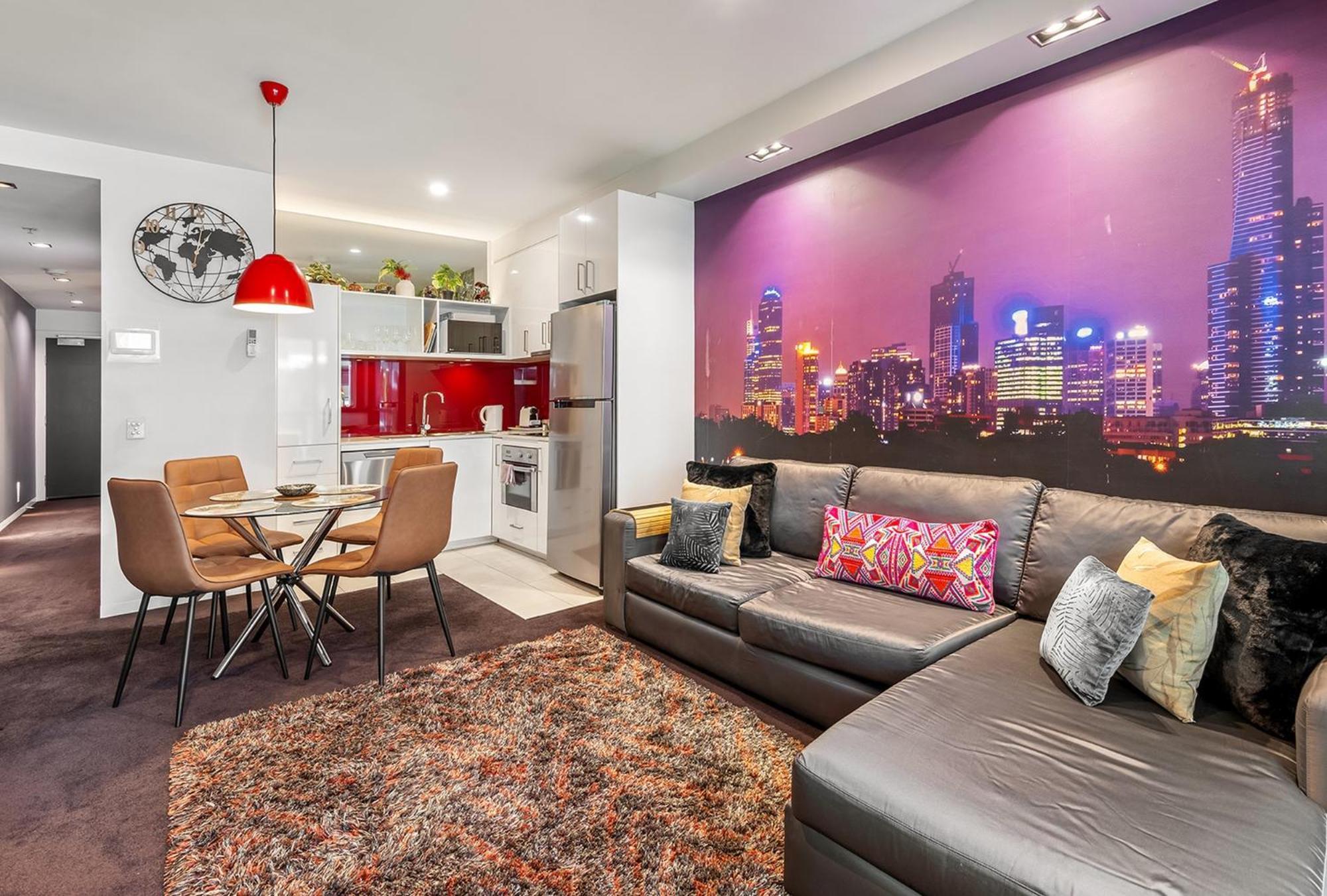 Stylish 2-bed In Apartment Melbourne