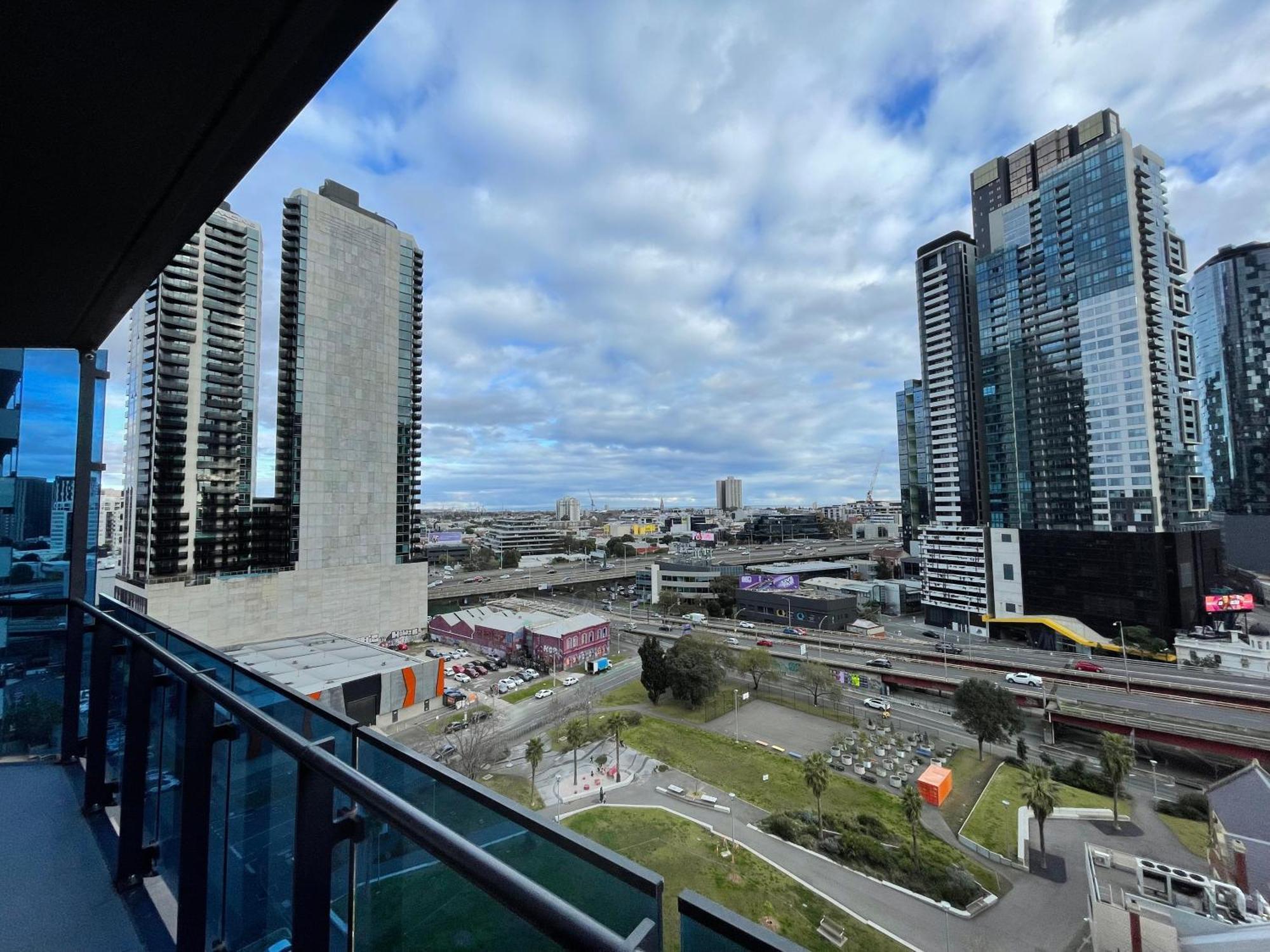 Executive 3 Bedroom In Southbank Apartment *
