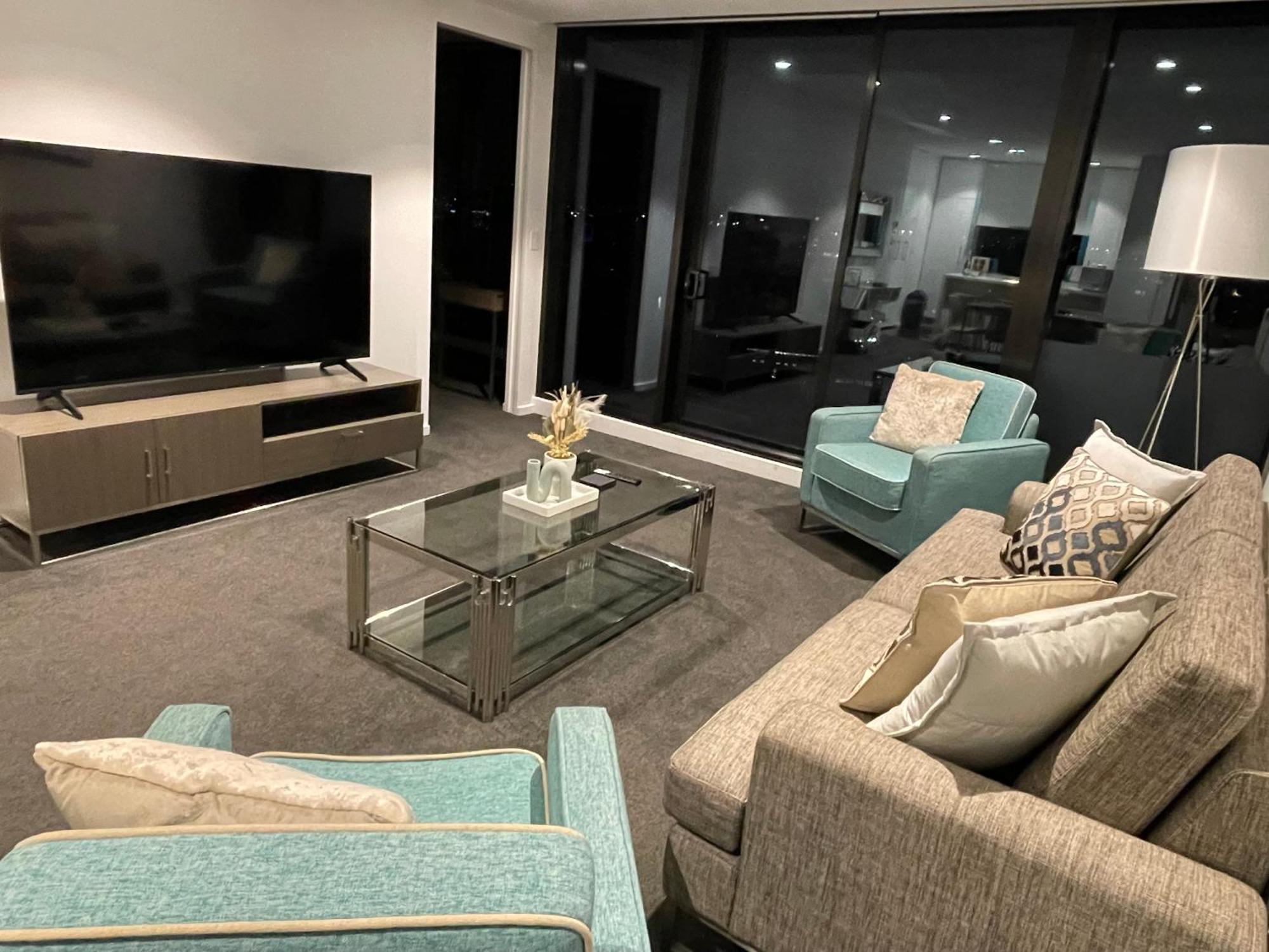 Executive 3 Bedroom In Southbank *