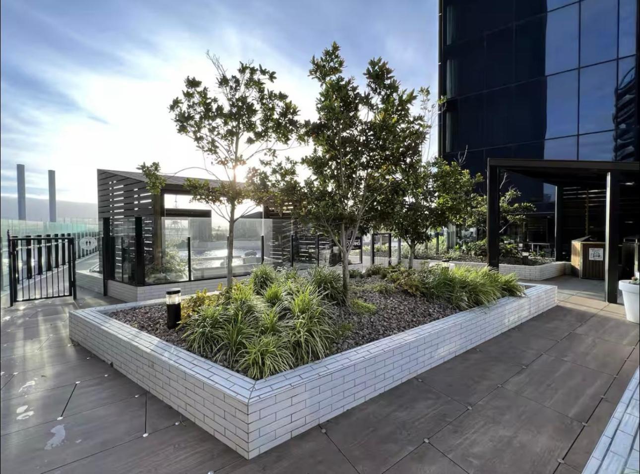 Mt1012 - 1 Bedroom Docklands Delight, Stunning Melbourne