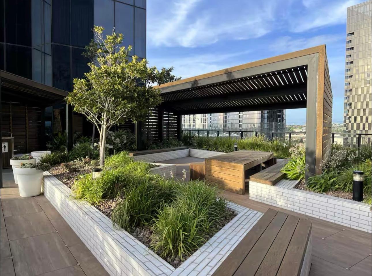 Mt1012 - 1 Bedroom Docklands Delight, Stunning *