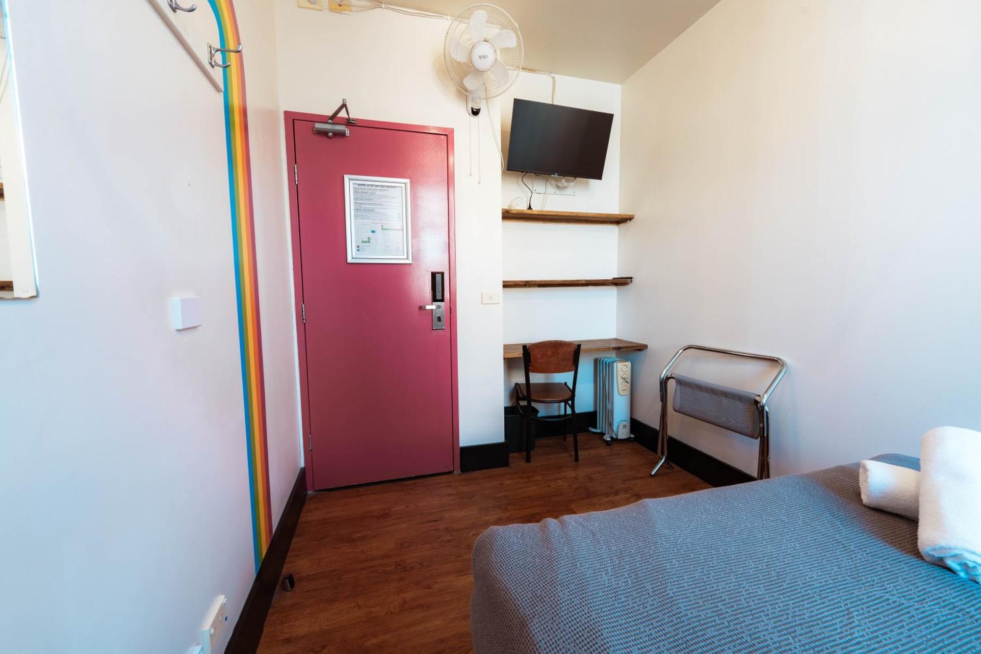 Flinders Backpackers Hostel *