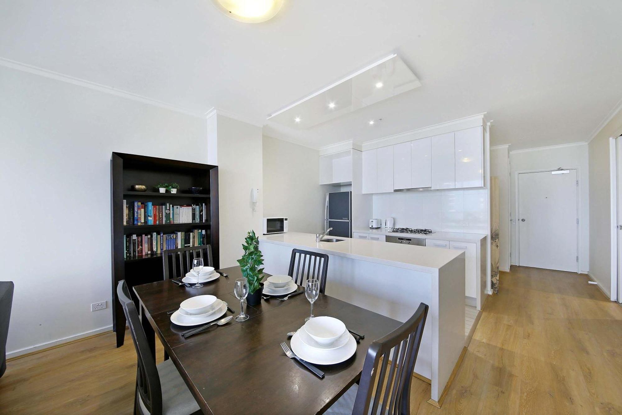 Chic 2br Near Crown With Free Parking * Melbourne