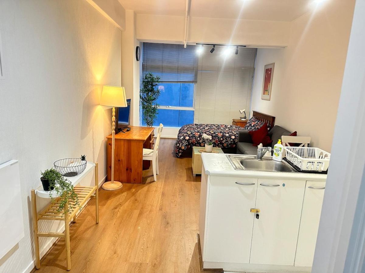 Apartment Charming Retreat Lonsdale Street *