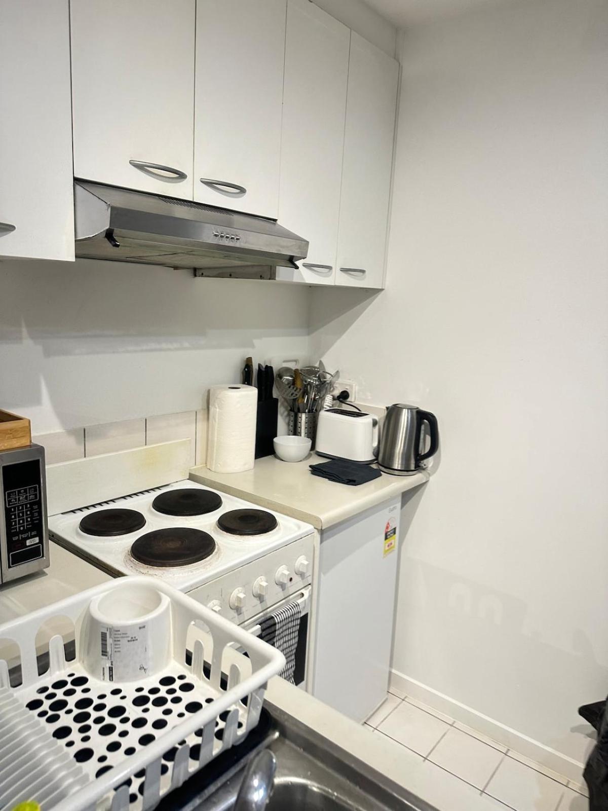 Charming Retreat Lonsdale Street Apartment Melbourne